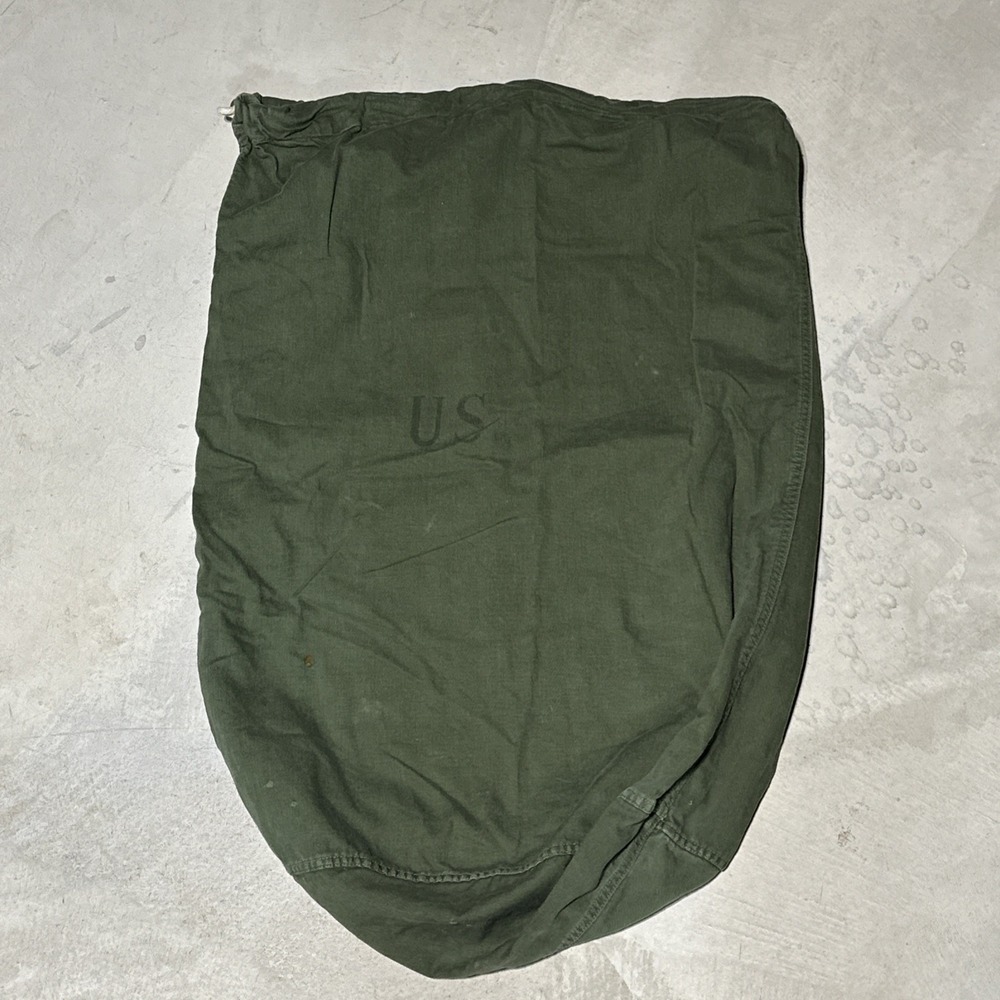 Vintage US ARMY GREEN COTTON LAUNDRY/DUTY BAG w/ DRAW STRING 1970s